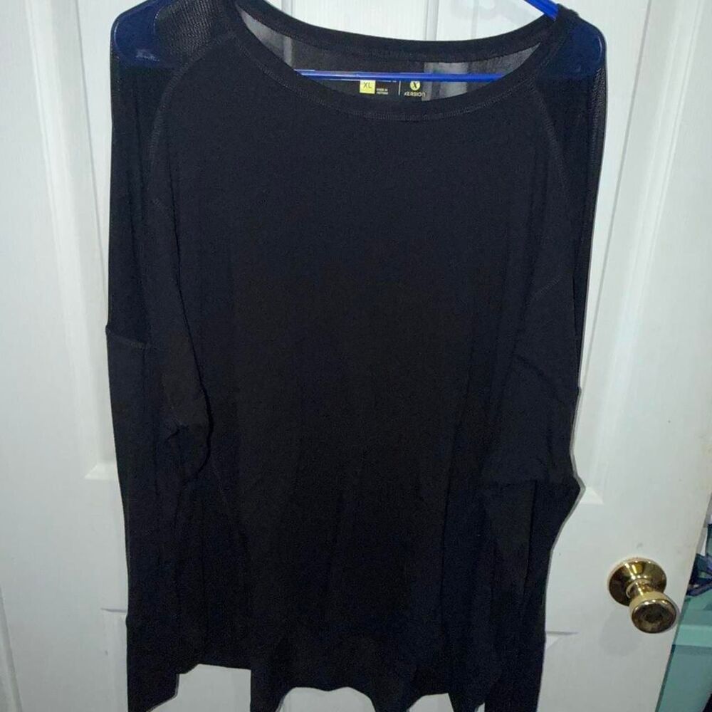 Xersion Women's Black Shirt
